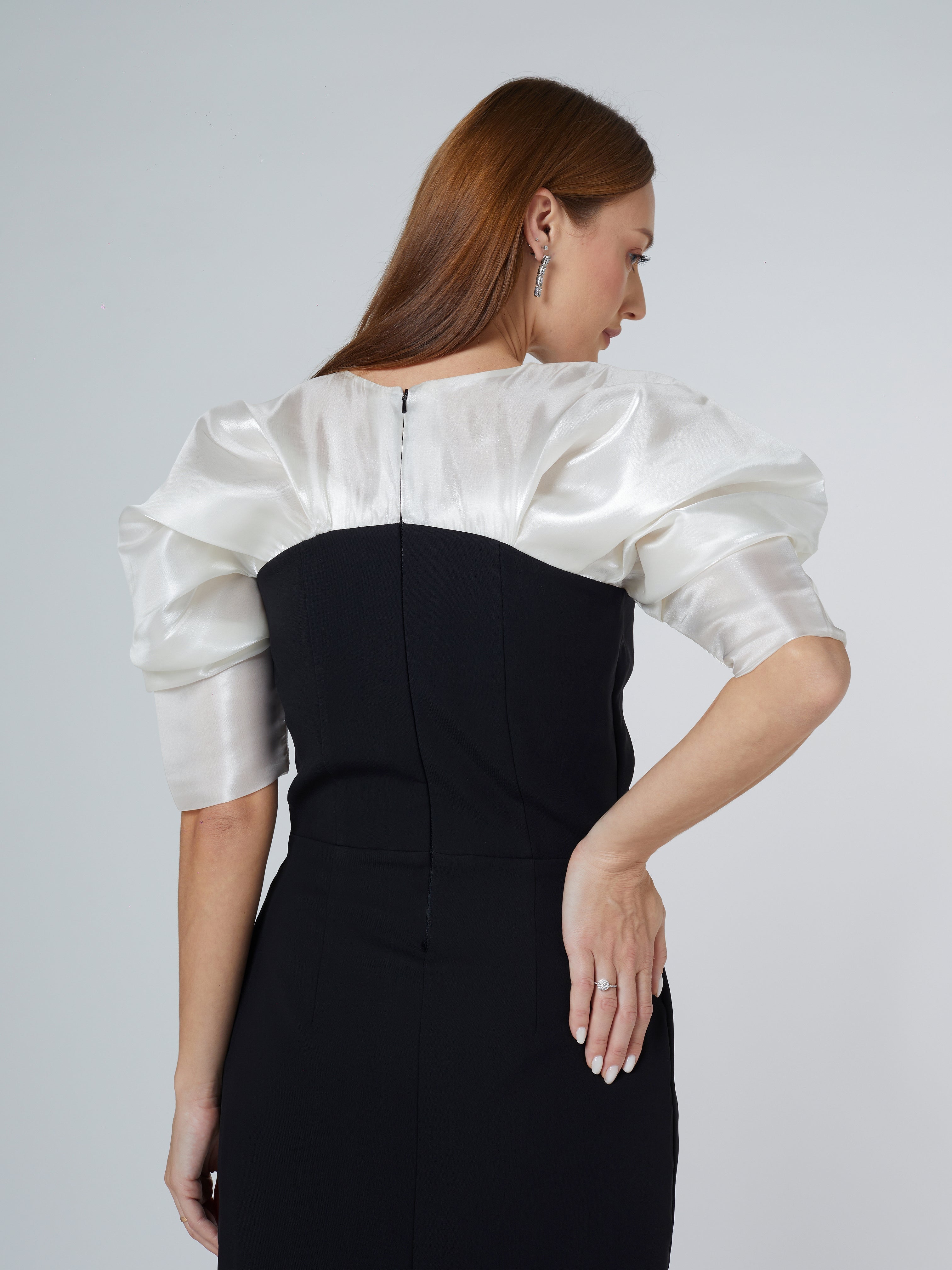 Nura Monochrome Dress Dress Telal Femina