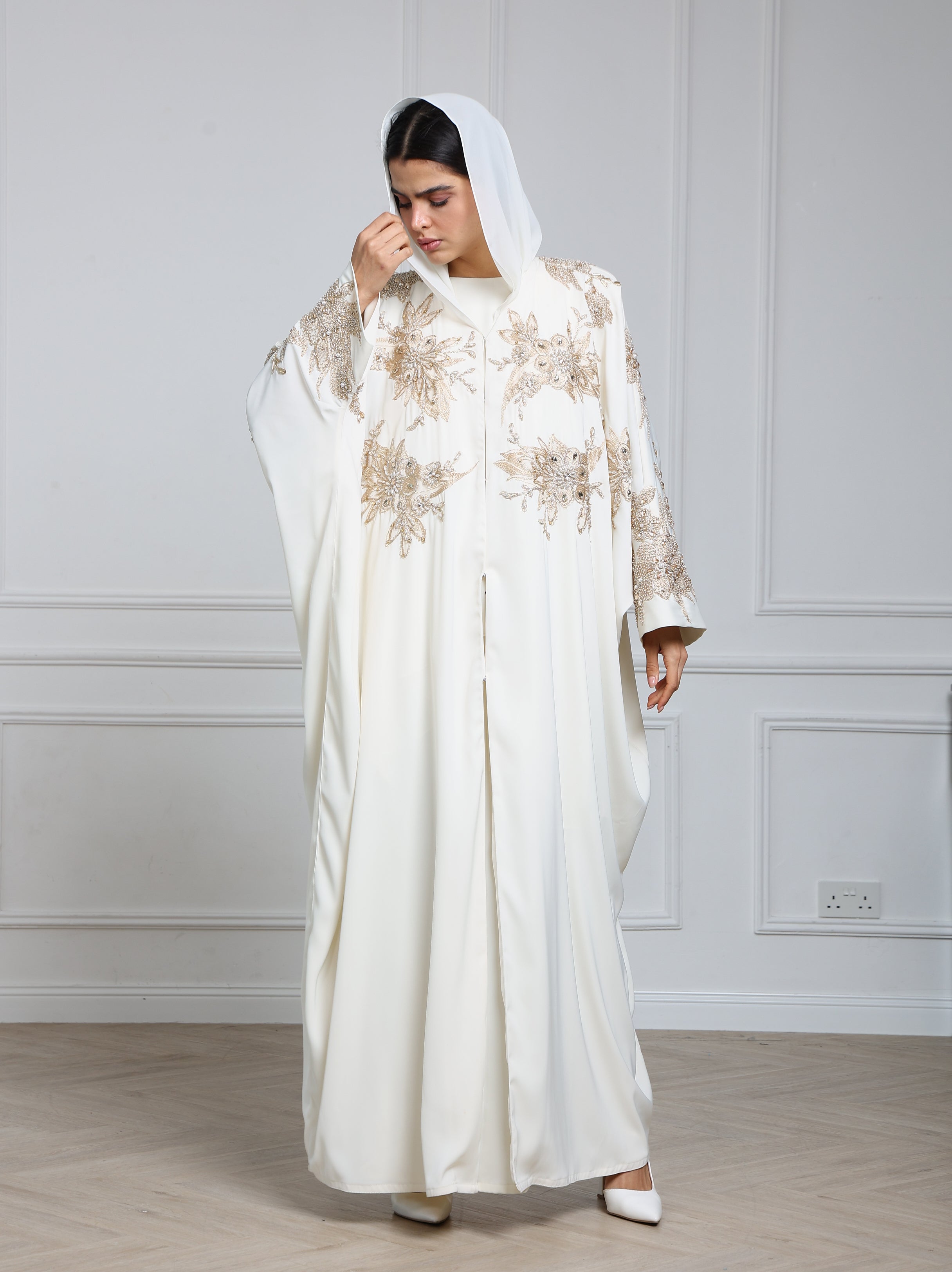 Gilded Radiance Bisht
